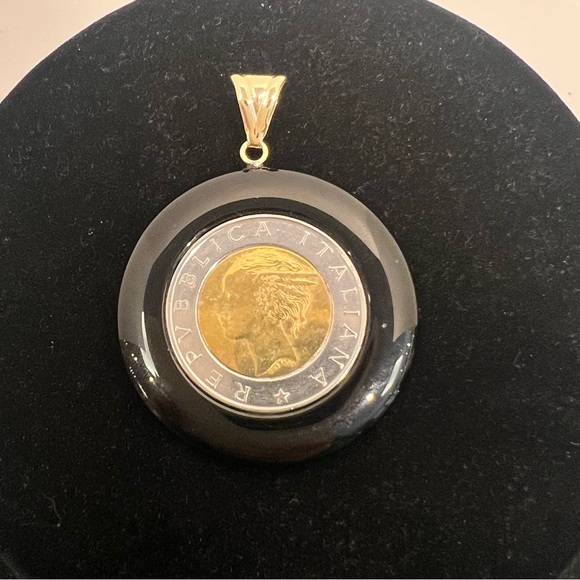 Milor Italy 14K Gold & Onyx 500 Lira Coin Pendant – Vintage Italian Heritage - Picture 7 of 8